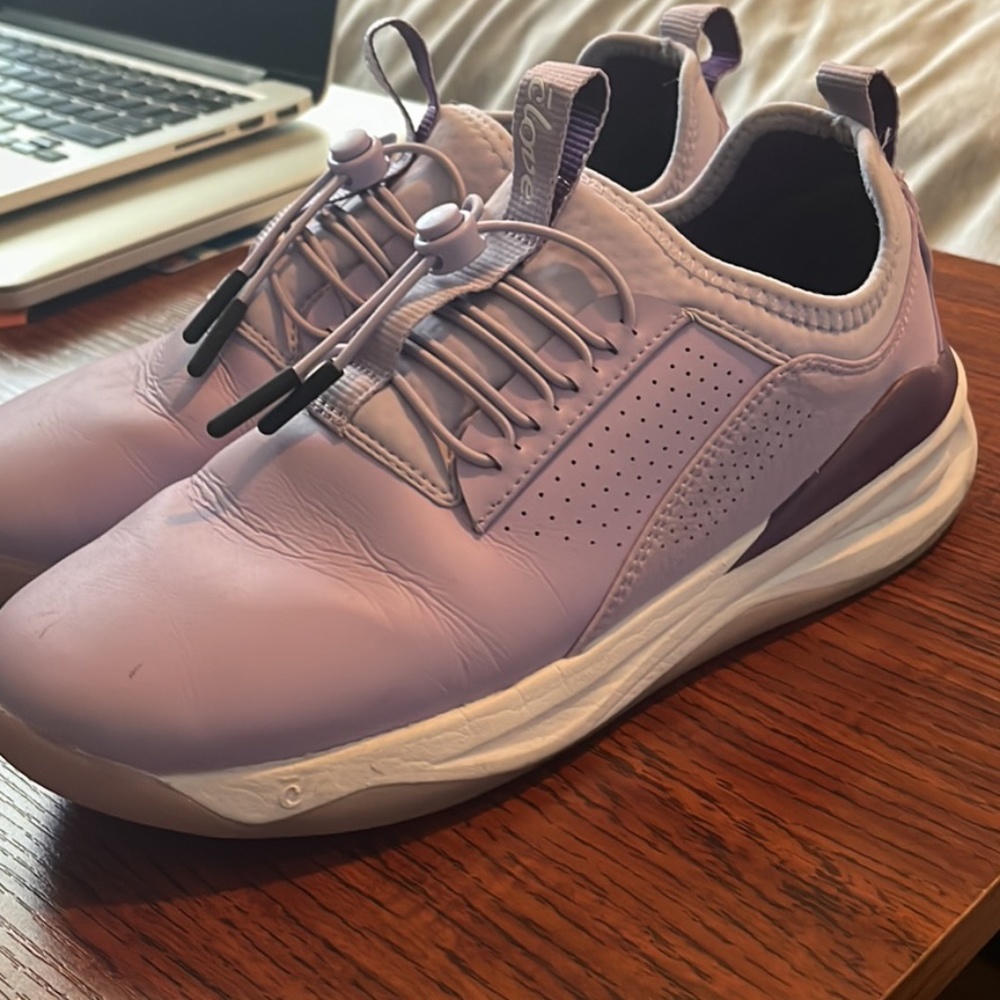 Clove brand all purple size 8 woman's shoes